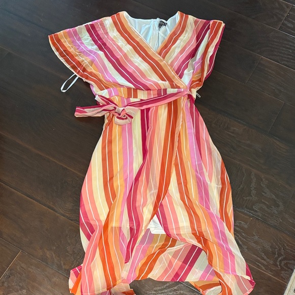 Luxology Dresses & Skirts - Luxology Front Tie Dress